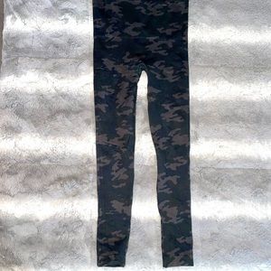 Spanx Seamless Camo leggings